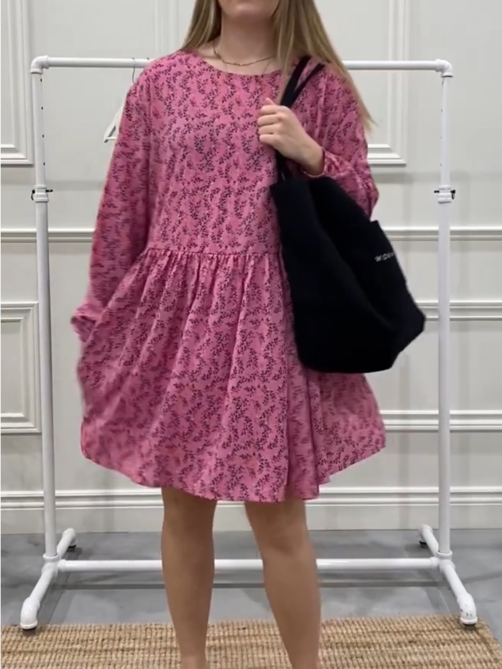 Plus-Size Pink Floral Mini Dress with Long Sleeves